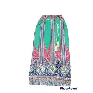 almost pink maxi skirt size small.   CT8